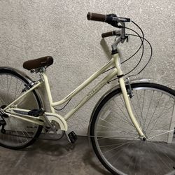 Women’s Schwinn Bike 