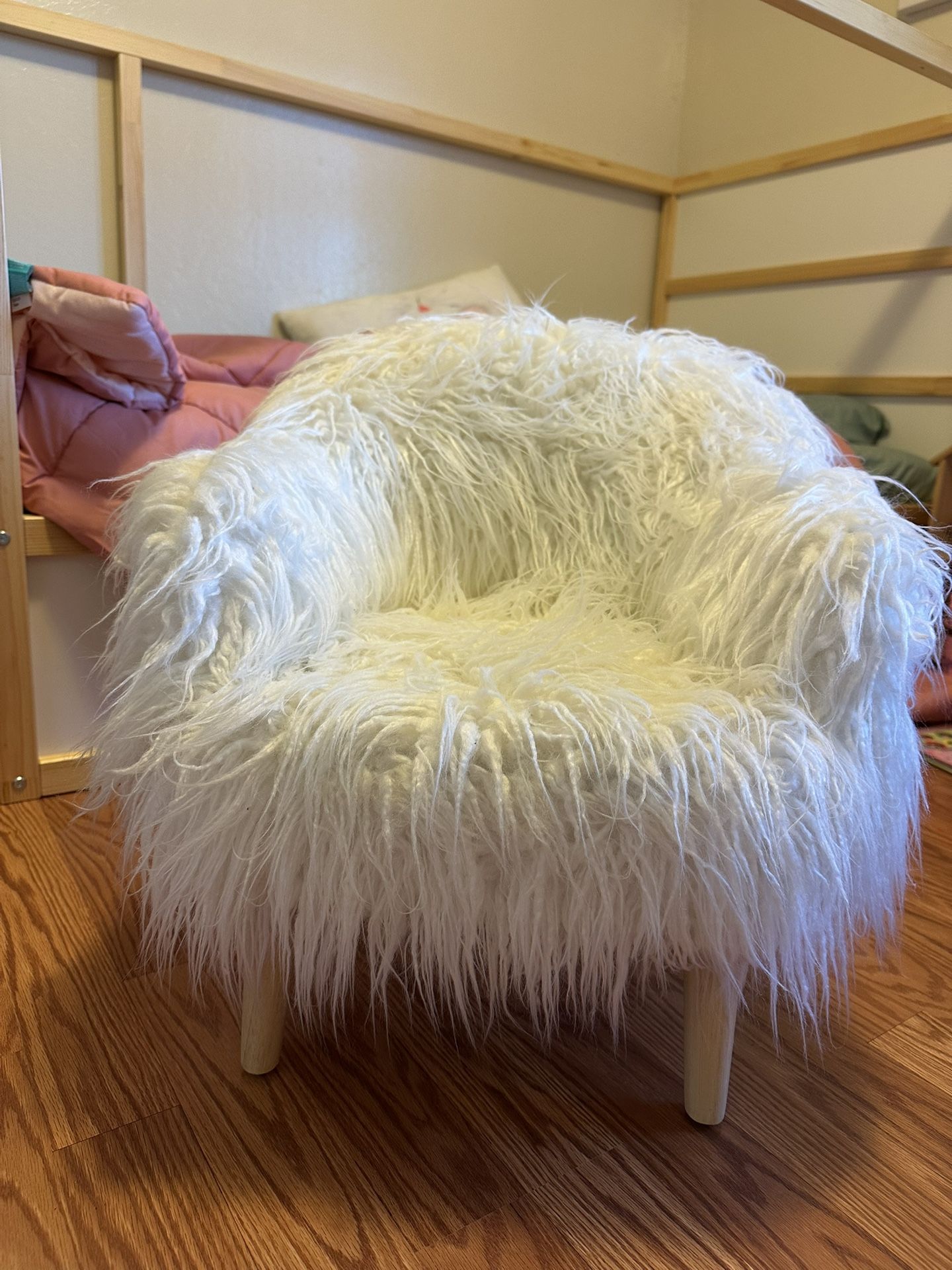Toddler Shaggy chair