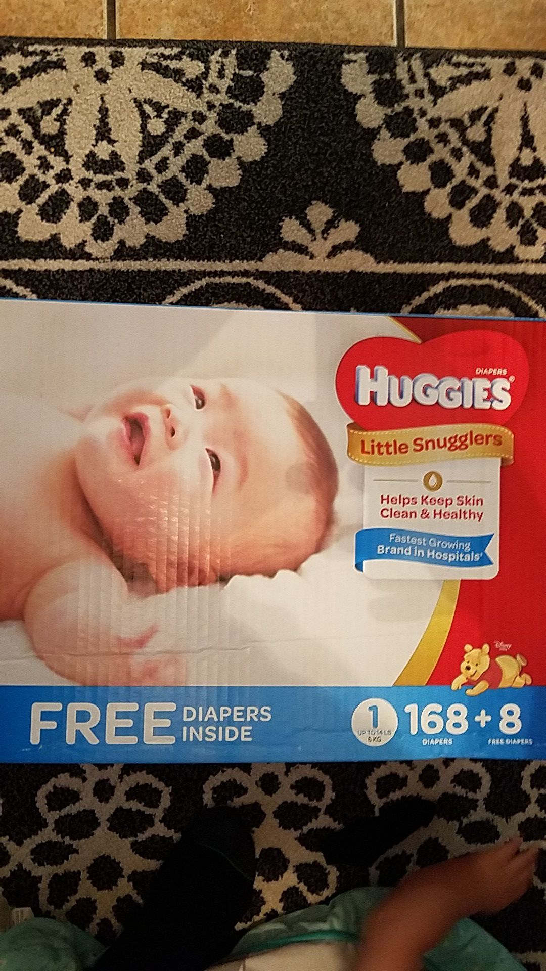 1 Huggies 176 diapers