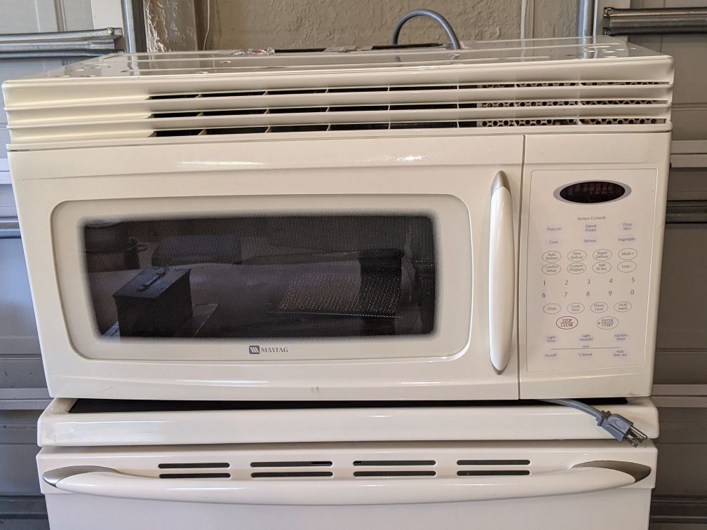 Maytag Built in Microwave Oven