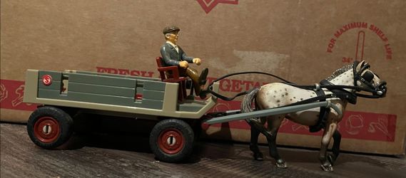 Schleich horse drawn carriage&driver