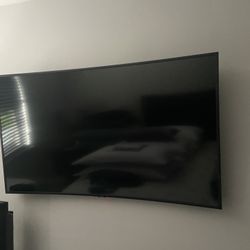 Curve tv  55 inches / $400.00 