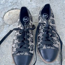 Michael Joes Shoes 5 1/2