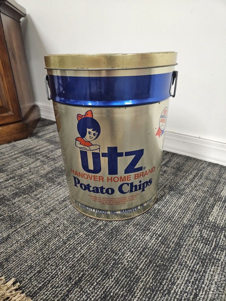 Vintage utz Potato Chips Tin
