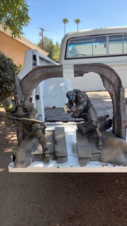 Halo Bookends