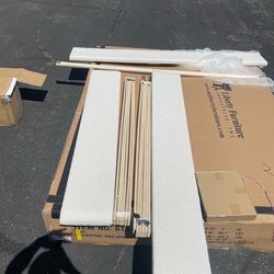 SOLOMON QUEEN SIDE RAILS, FOOTBOARD AND SLATS