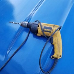 Dewault 1/2 " Corded Drill 
