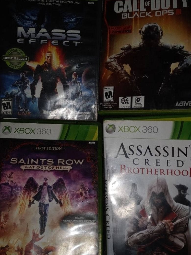 Xbox 360 Controllers Battery Pack Charger 4 Games for Sale in Abac, GA