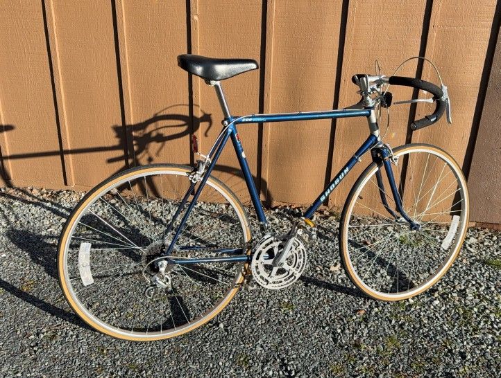 Shogun 22" Frame Road Bike