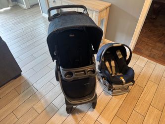 Chicco Stroller and Car Carrier w/ Base
