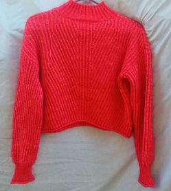 Jrs Med Pretty Red 🍒 Knit Sweater
