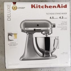 Kitchen Aid 4.5 Qrt. Deluxe. Tilthead