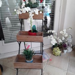 Indoor/outdoor Decor In Weeki Wachee Spring Hill