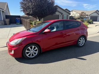 2012 HYUNDAI ACCENT