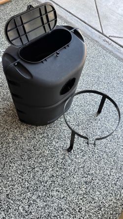 Standard propane tank mount and cover for RV or trailer