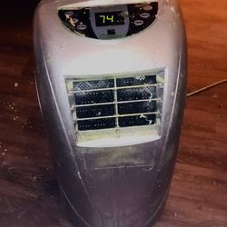 LG Air Conditioner $35  (Hose Included)
