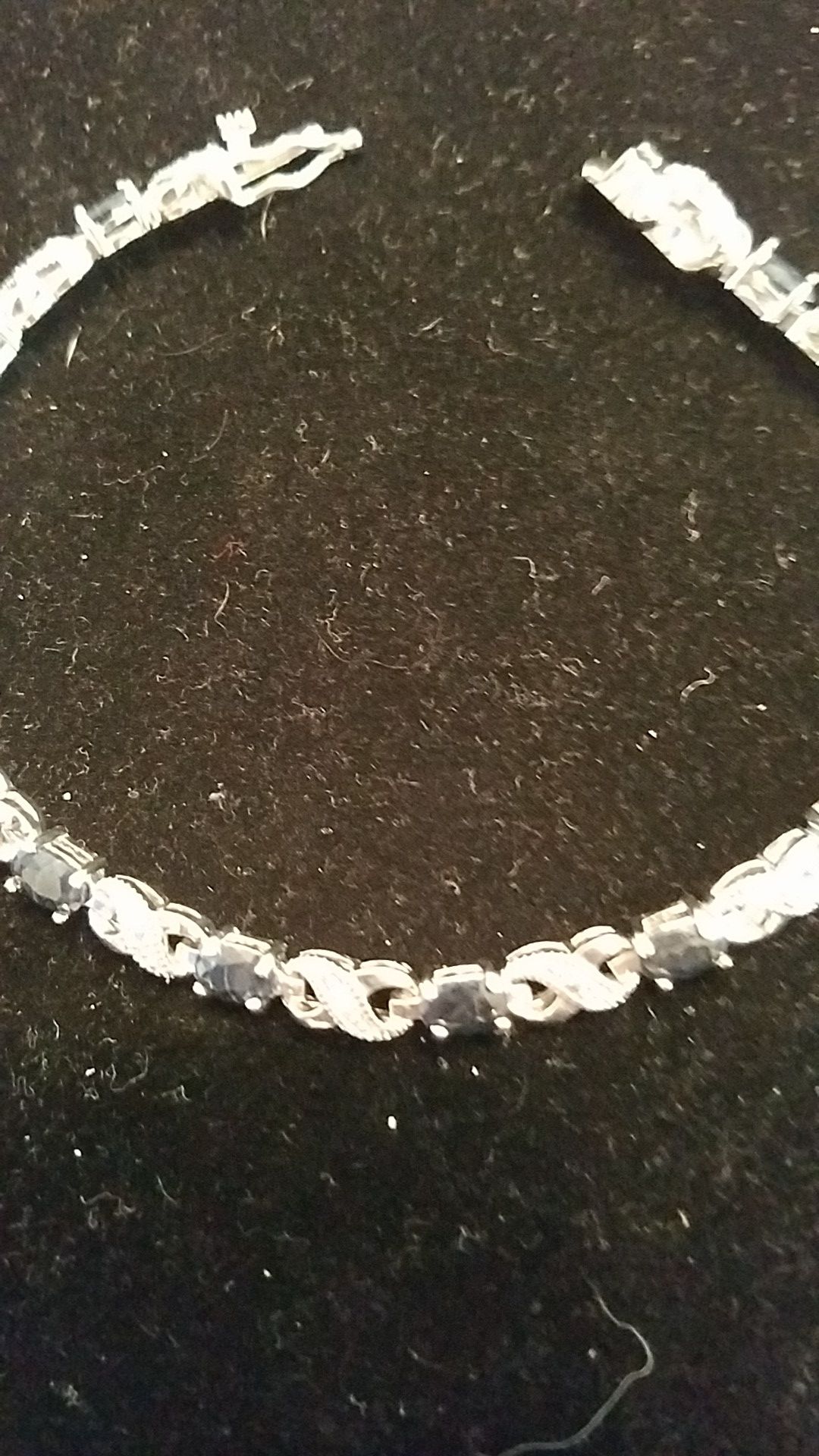 7.2 carat Sapphire & Diamond bracelet.