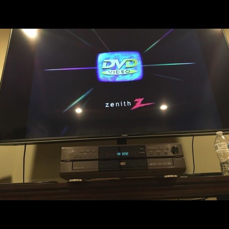 Zenith 5 Disc DVD/ Receiver