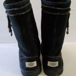 Women’s UGG Black Boots Size 5 Warm & Comfy