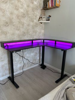 Standing desk 63 x 49