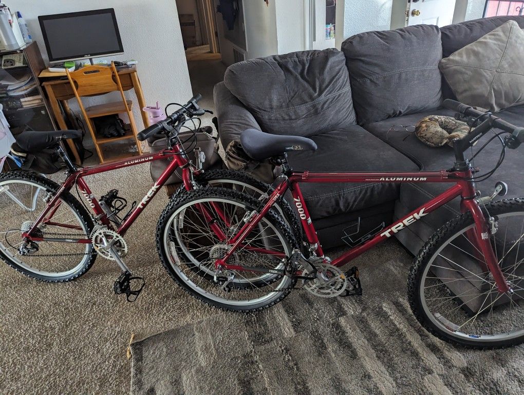 Trek 7000 Mountain Bikes