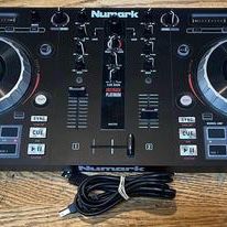 Numark Mixtrack Platinum 4 Deck DJ Mixer Controller