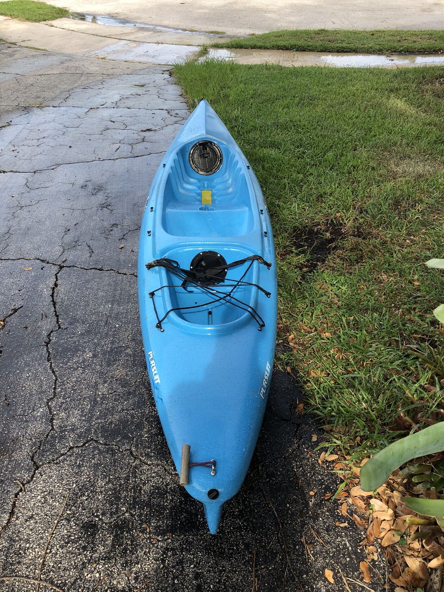 12’ Hobie Pursuit Kayak Priced To Sell ASAP! for Sale in North Palm