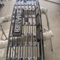 Front grill Sierra Denali 2024 -25