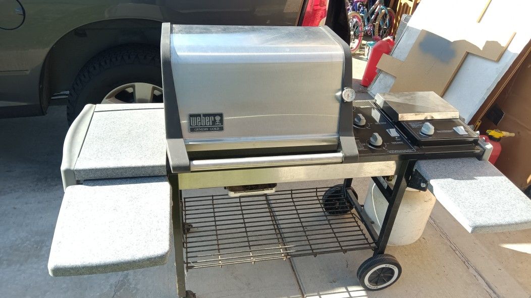 Weber Genesis Gold Gas Grill