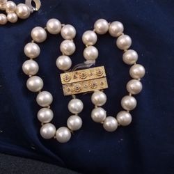 Vintage Pearl Bracelet 