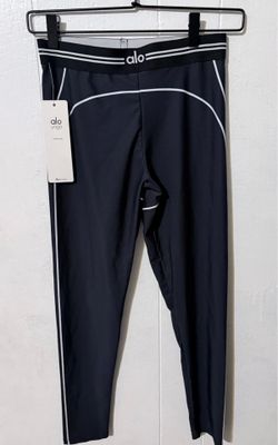 Leggings de mujer talla L pequeña le queda a alguien M es nueva por $25