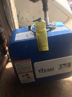 Tiny 2 1/2 gallon titan hot water heater for Sale in Smithville, TN -  OfferUp