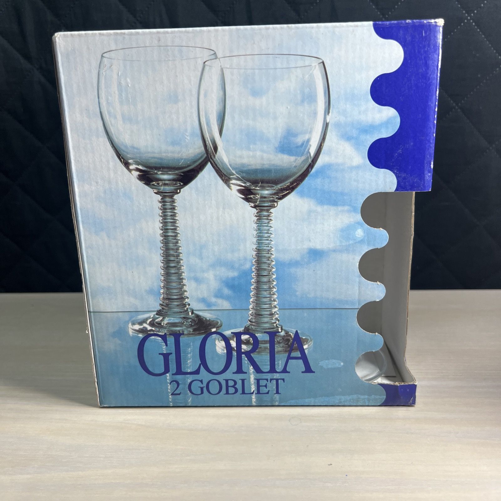 GLORIA COBALT BLUE SPIRAL STEM GOBLET GLASSES x 2