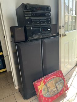 Sony Stereo And Speakers