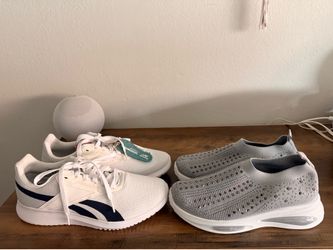 Tennis shoes