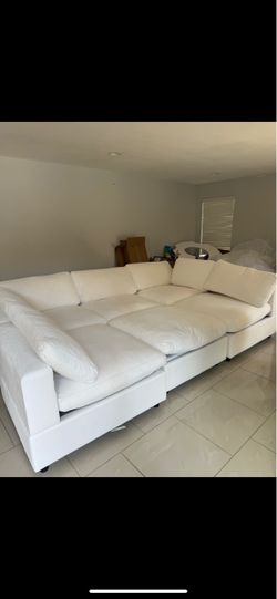 Modular Cloud Sectional – White – Excellent Condition