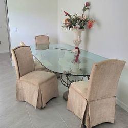 ✨ STUNNING Statement Dining Table – 9ft of Elegance ✨
