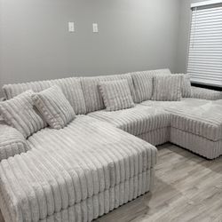 Need Gone Oversized U Shape Fluffy Sectional NEW IN BOX 