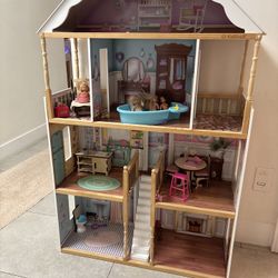 Wooden Doll House 