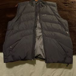 Oakley Down Puffer Vest
