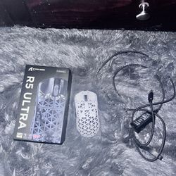 ATTACK SHARK R5 Ultra Carbon Fiber Wireless Gaming Mouse