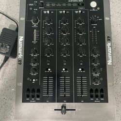 Numark X9 24 bit Digital Mixer