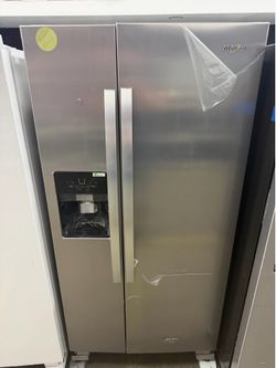 Whirlpool refrigerator 33 inch with ice and water