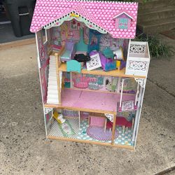 Giant Doll Play House