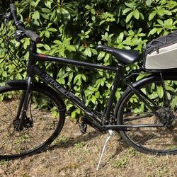 Trek FX 7.2 bicycle