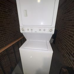 Kenmore stackable Washer And Dryer 