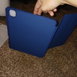Navy Blue IPad Pro 13 Case Asking $15 Must Pick Up Broadway And APACHE BUCKEYE AZ CASH ONLY Brand New 