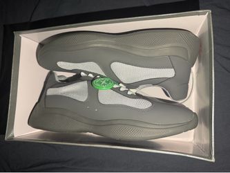 Gray Prada cups