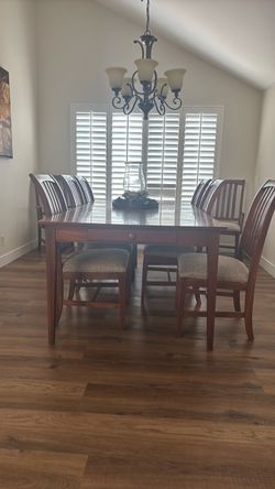 Dunning room table