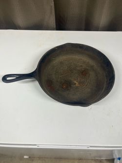 Cast iron pan
